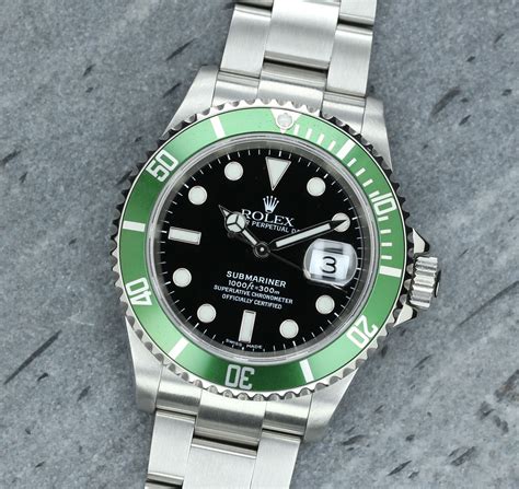 rolex submariner couronne verte|Rolex Submariner.